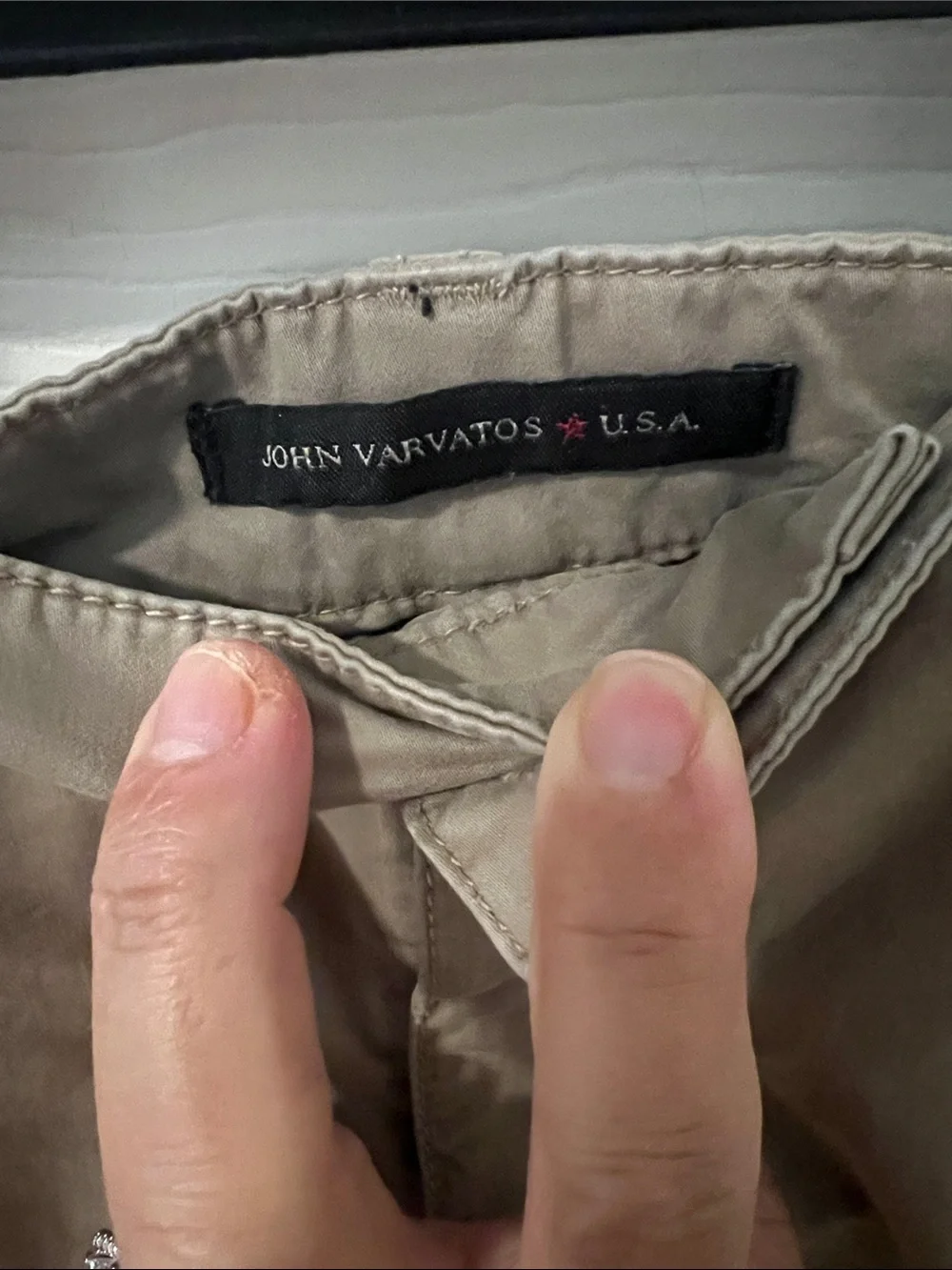 John Varvatos Men's Tan Flat-Front Shorts